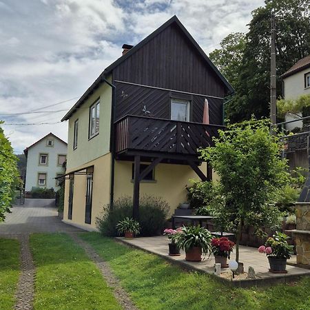 Holiday Home With Garden Langenbach  外观 照片