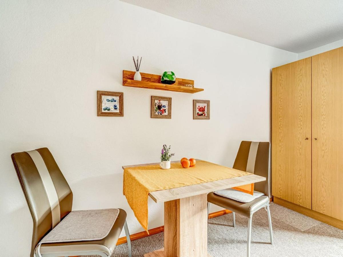 Holiday Home With Garden Langenbach  外观 照片
